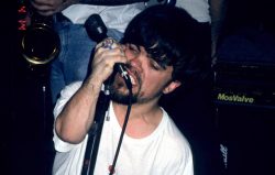 Game of Thrones’ Peter Dinklage used to be in a punk band called Whizzy